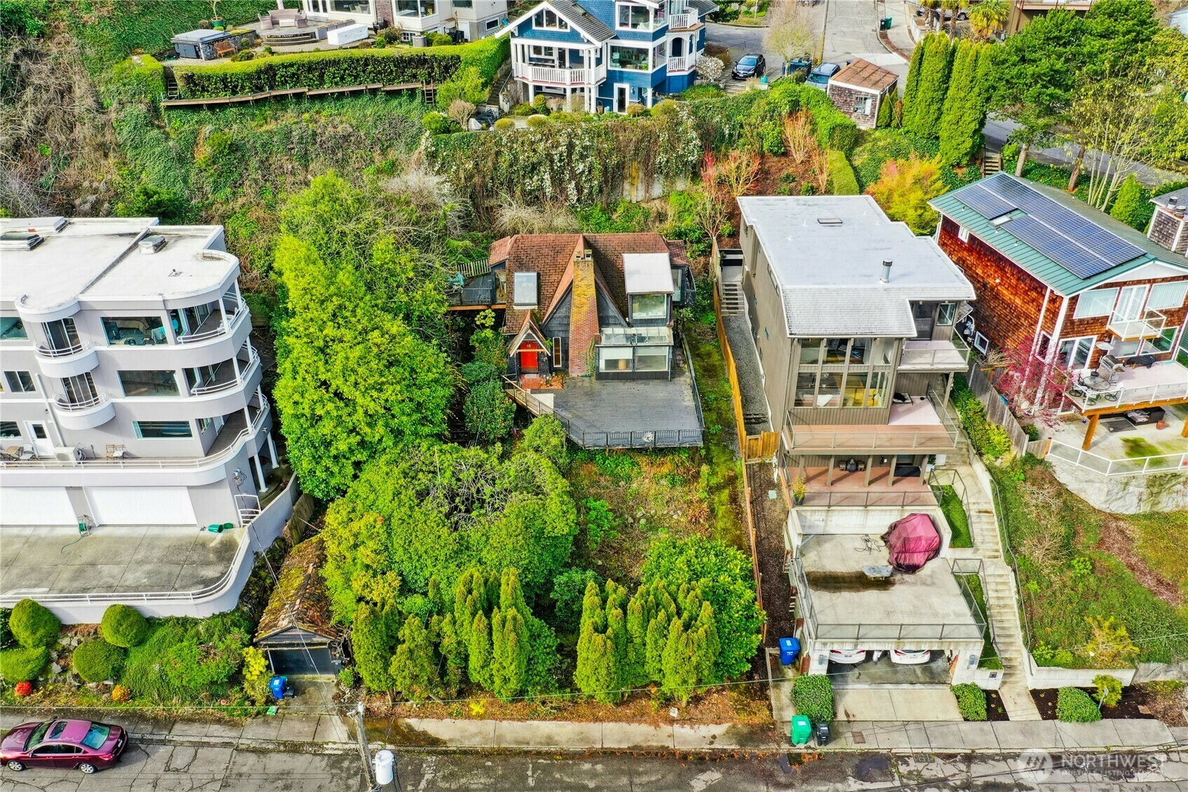 1715  Victoria Avenue SW  Seattle WA 98126 photo