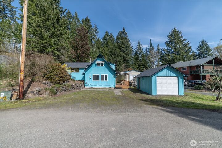 Property Photo:  40 NE Sandra Lane  WA 98528 