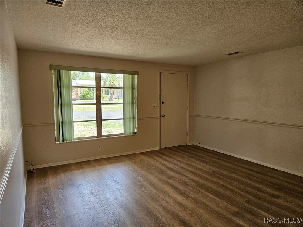 Property Photo: 7517 W 7 Rivers Drive FL 34429