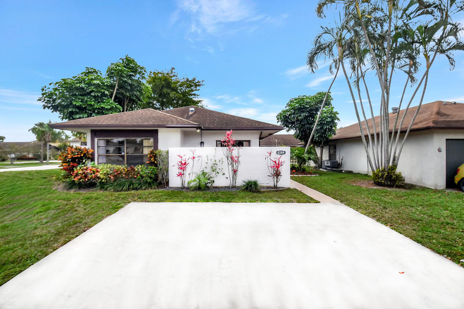 Property Photo:  5384 Mendoza Street  FL 33415 