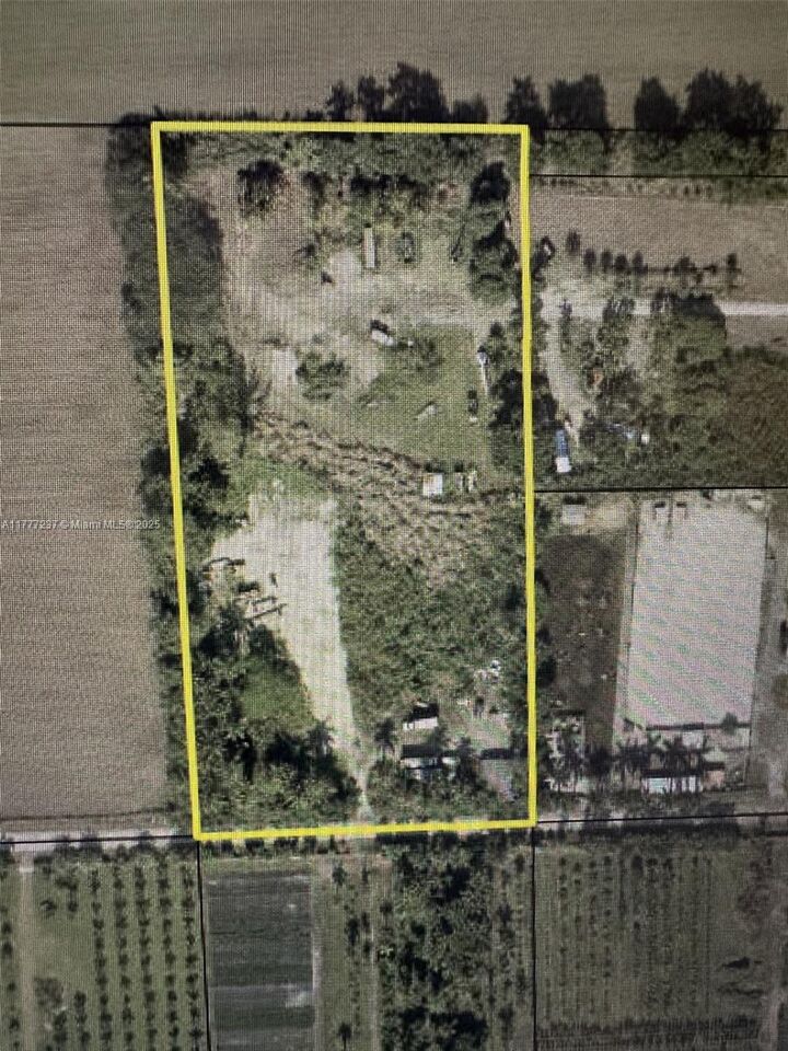 Property Photo: SW 122 Street FL 33196