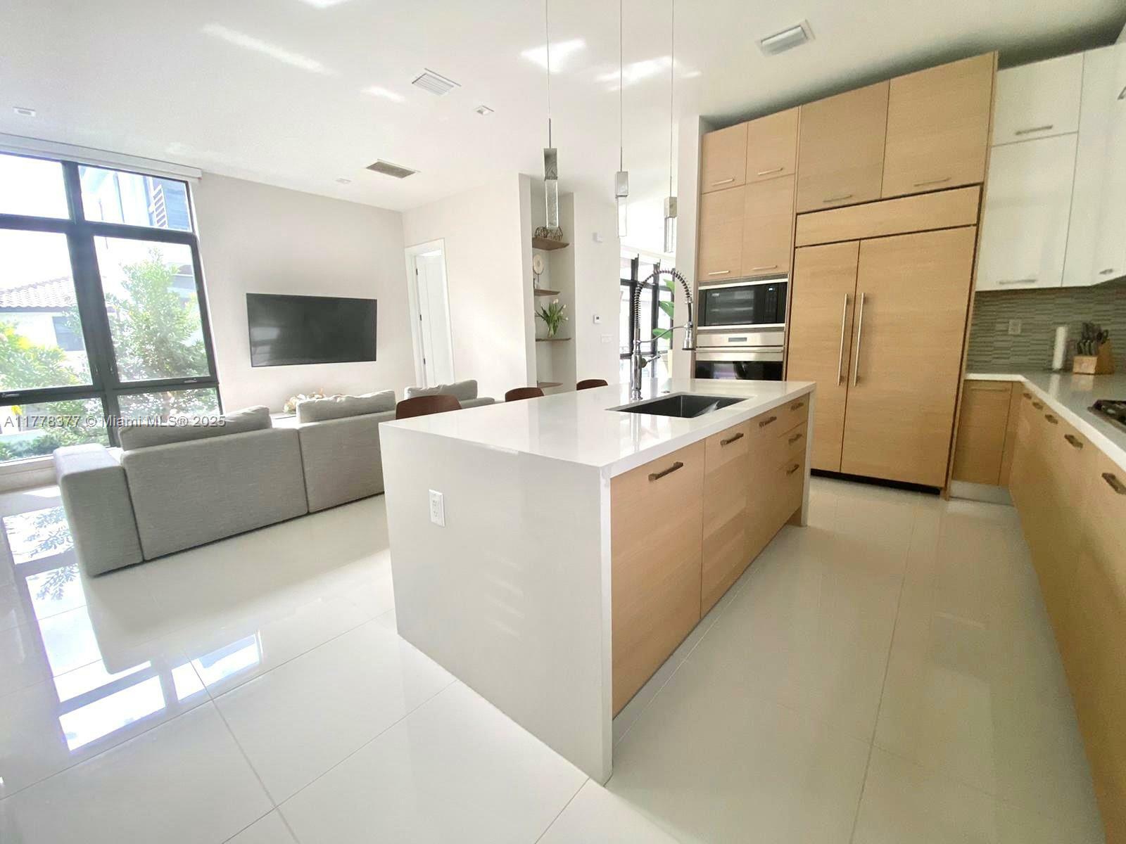 Property Photo:  8248 NW 48th Ter 8248  FL 33166 