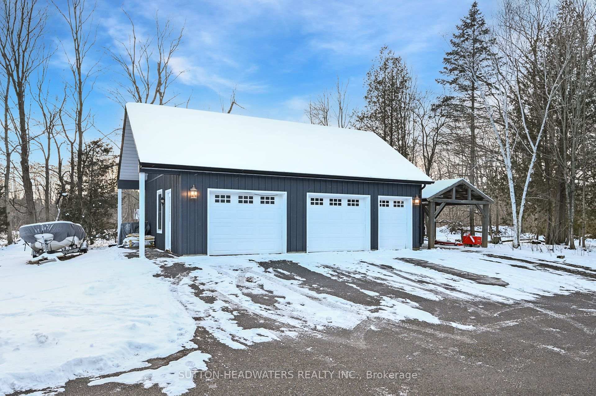 Property Photo: 563 River Road ON L7K 0E5