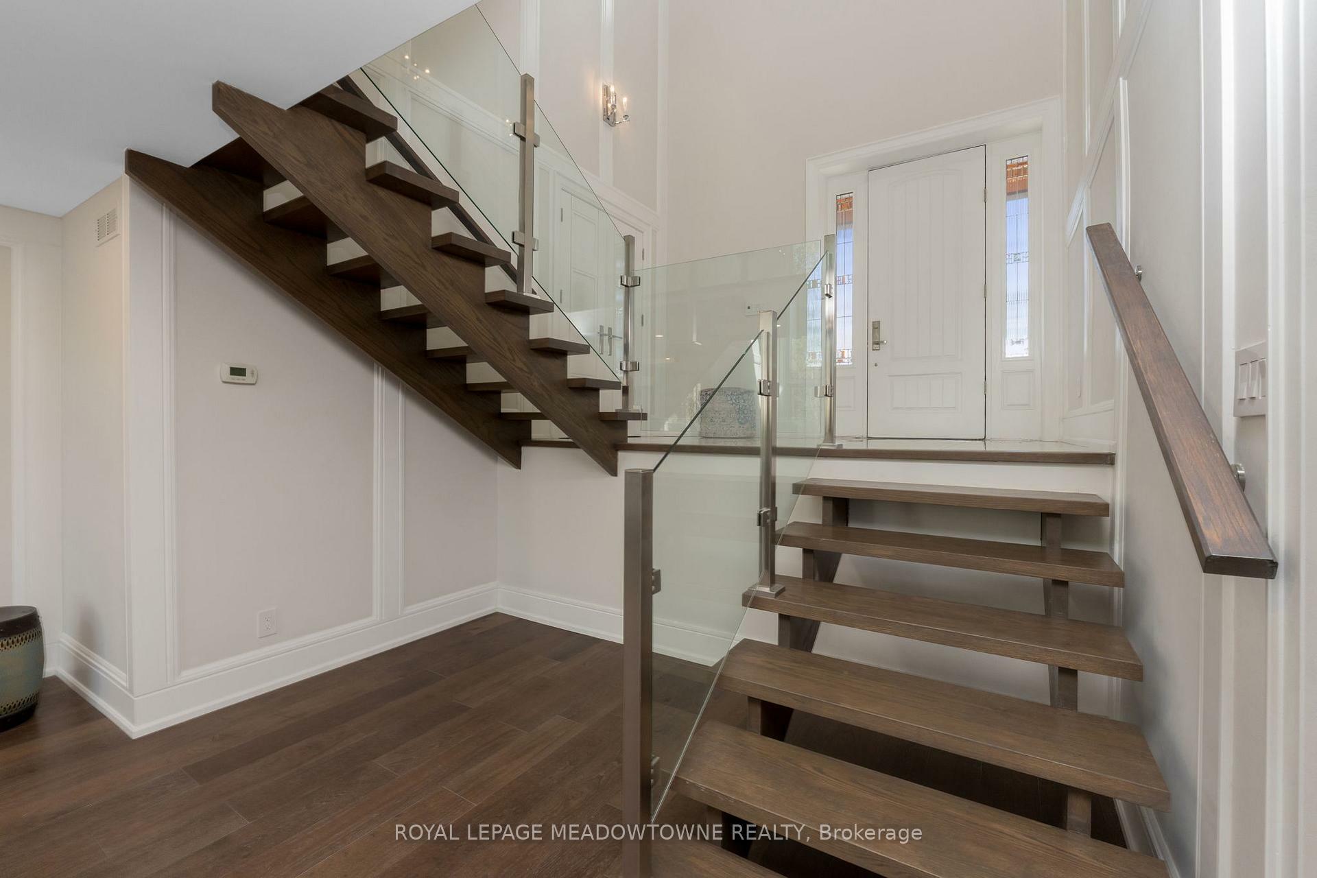 Property Photo: 13867 Heritage Road ON L7C 3E9