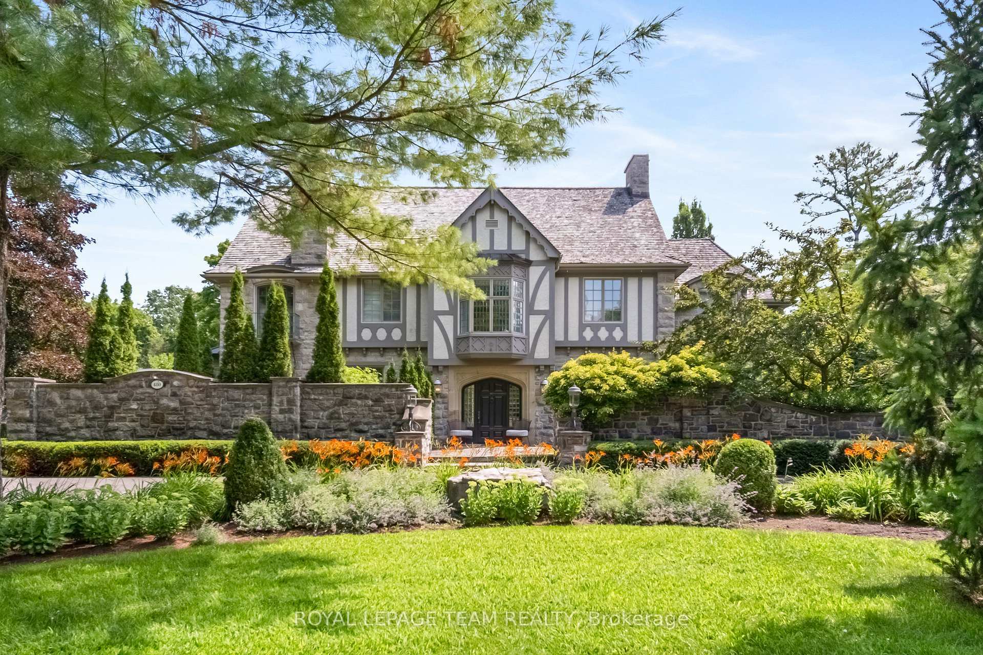 480 Manor Avenue  Rockcliffe Park ON K1M 0H9 photo