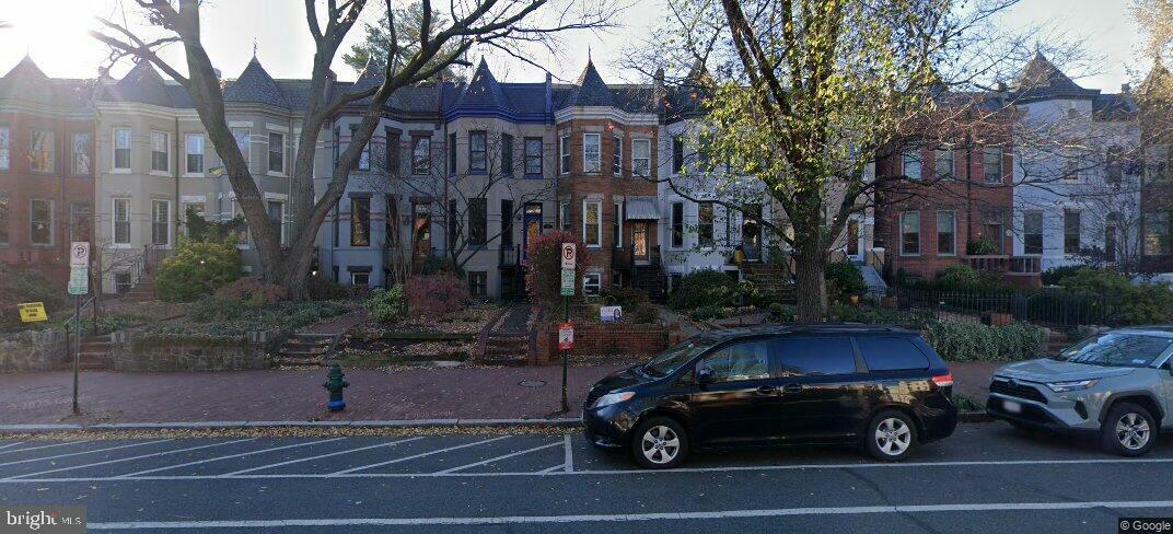 Property Photo: 1319 East Capitol Street SE DC 20003