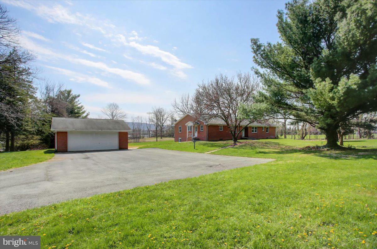 201 Myrtle Avenue  Waynesboro PA 17268 photo
