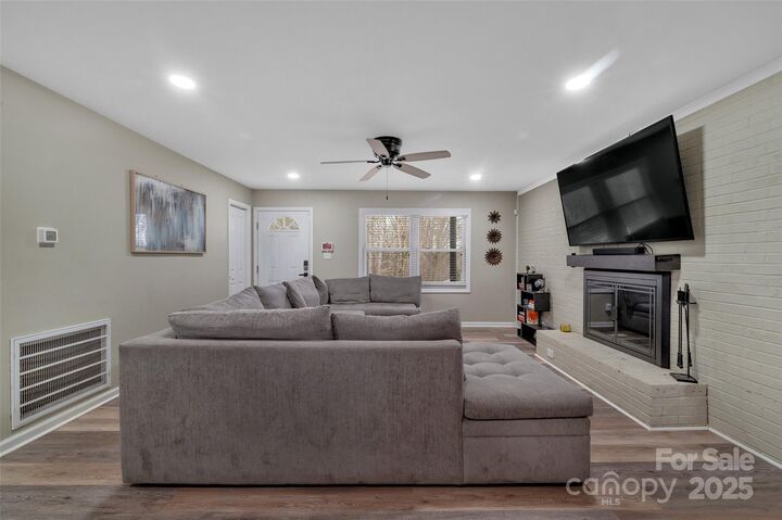 Property Photo: 140 Wandering Lane NC 28016