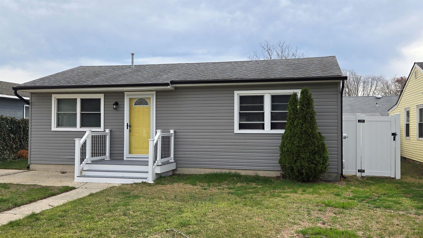 Property Photo: 118 Shadeland NJ 08251