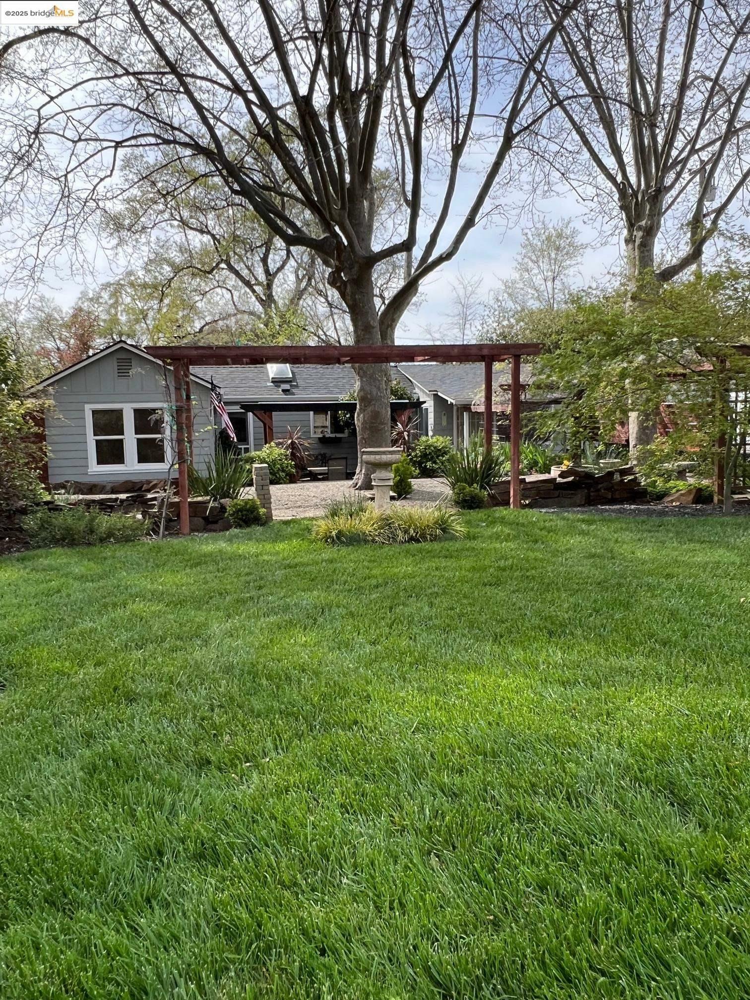 Property Photo: 18176 Sixth CA 95327