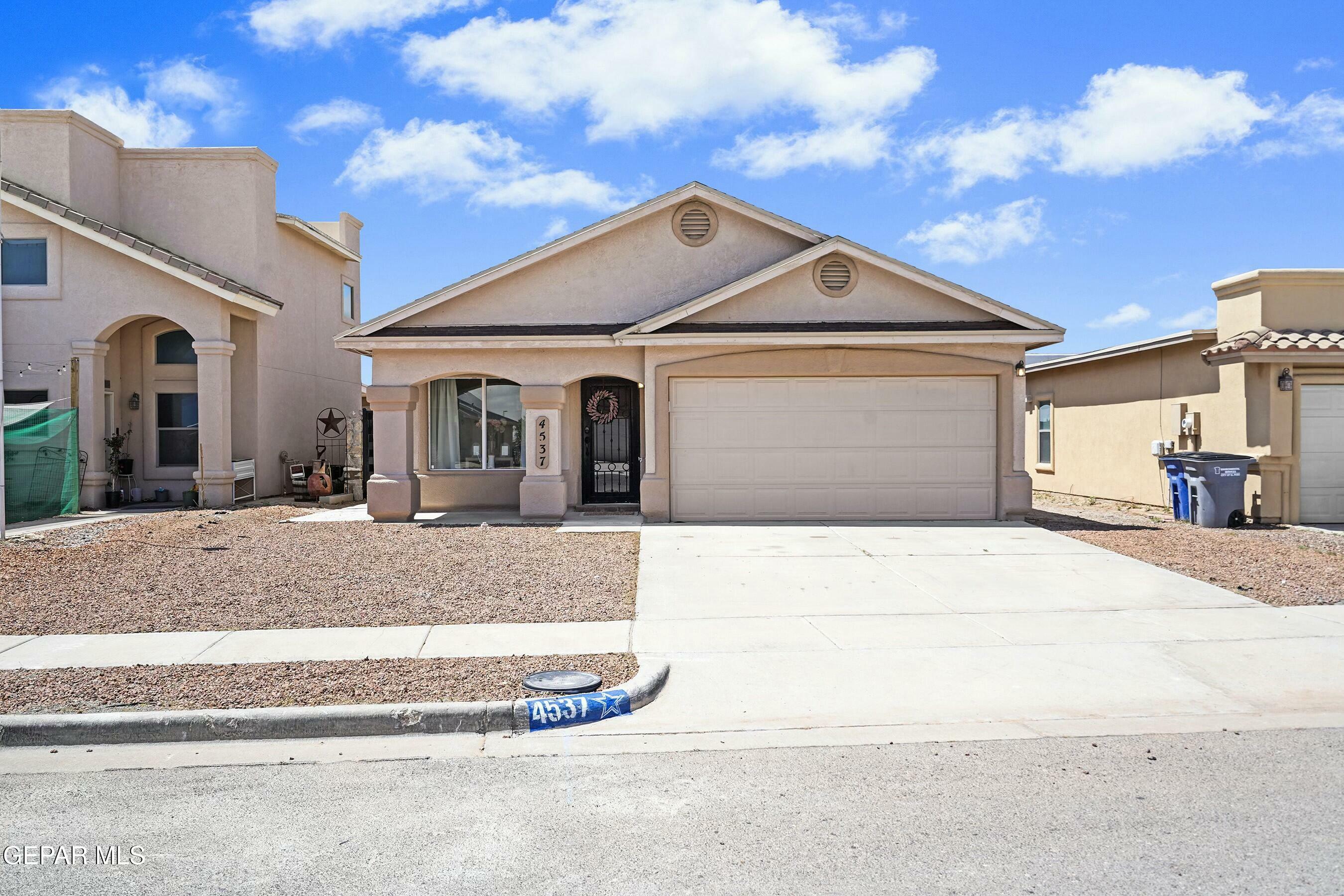 Property Photo: 4537 Hugo Reyes Street TX 79938