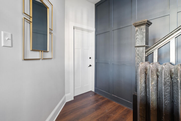 Property Photo: 704 Lincolnway IN 46383