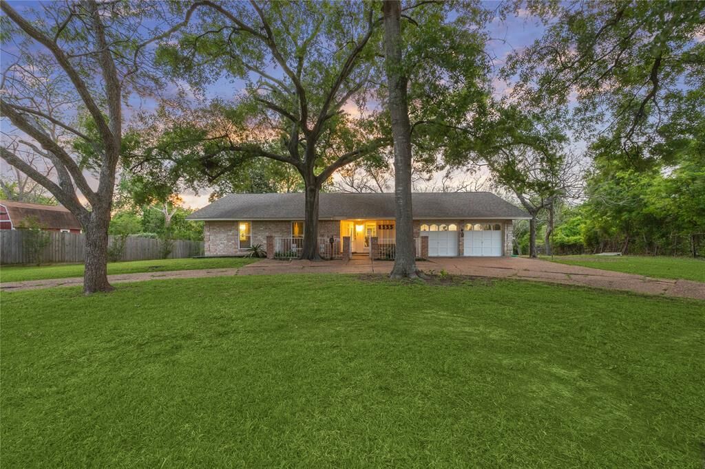 Property Photo:  8555 Chalcos Drive  TX 77017 