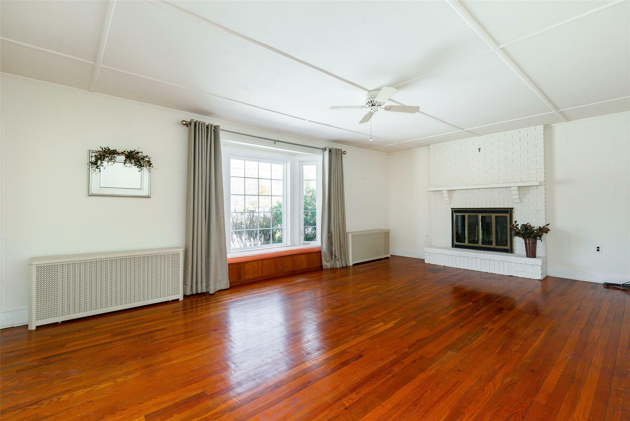 Property Photo: 2 Park Avenue NY 12571