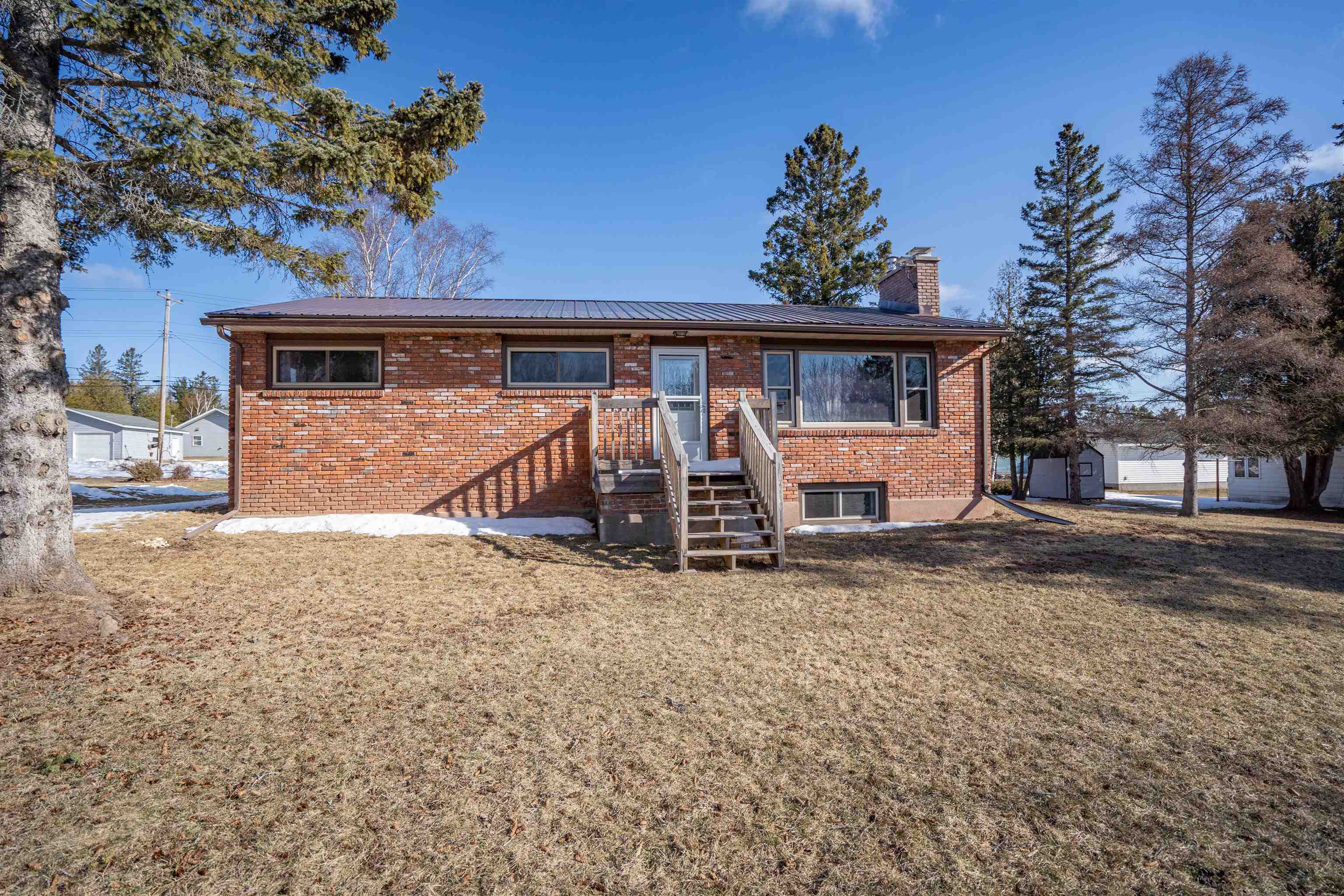Property Photo: 1615 8th Ave MN 55616