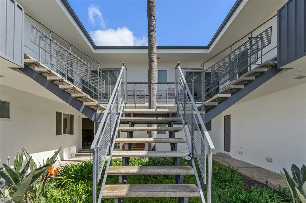 Property Photo:  1594 Via Capri 10  CA 92651 