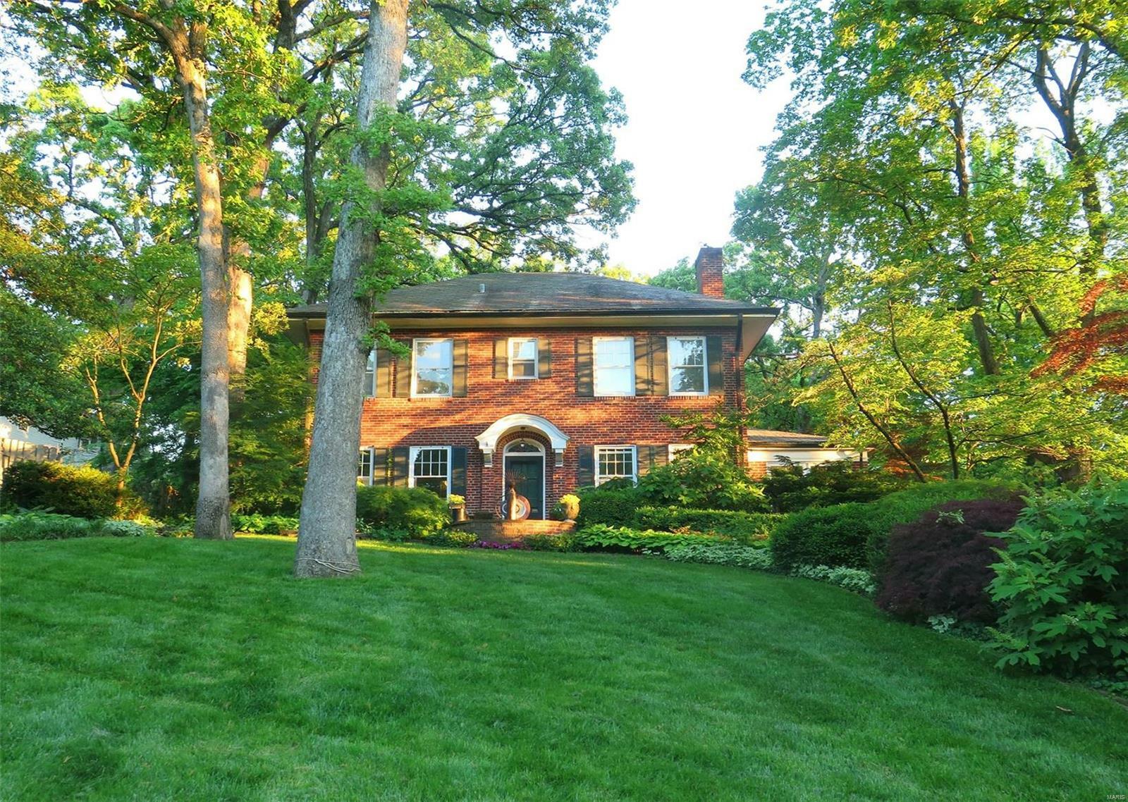 Property Photo: 418 W Jackson Road MO 63119