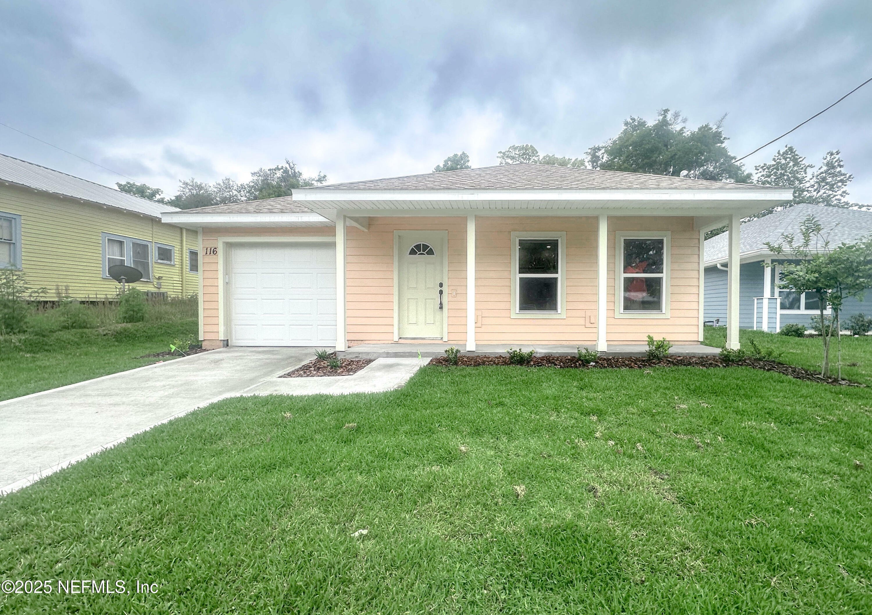 Property Photo:  116 Moseley Avenue  FL 32177 