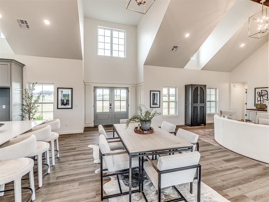 Property Photo: 2438 S May Avenue OK 73044