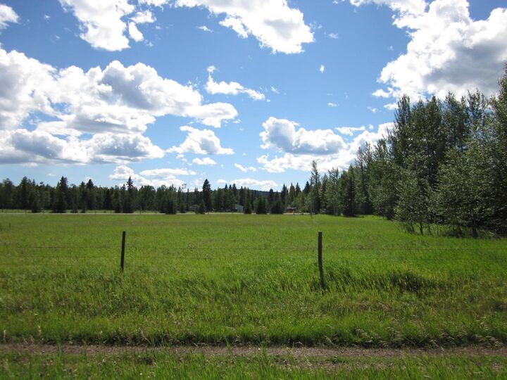 Property Photo: 48 Boundary Close AB T0M 0M0