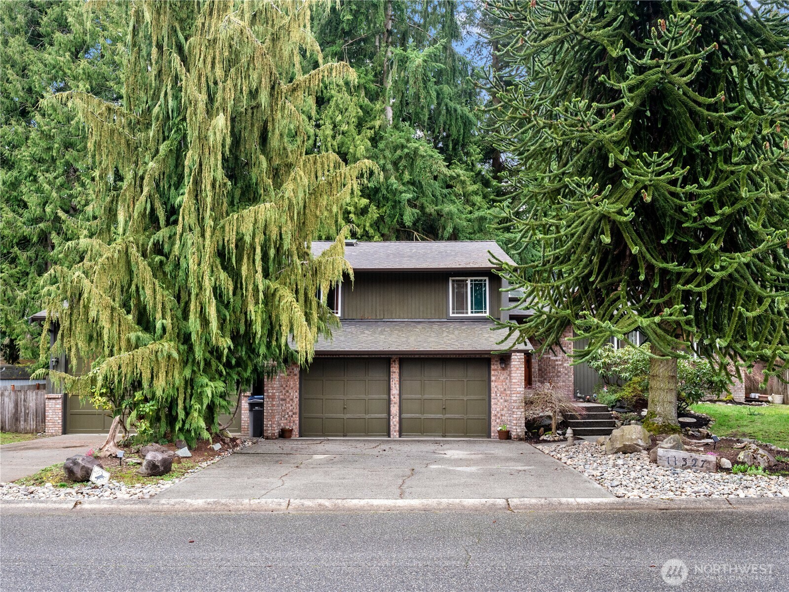 Property Photo: 11327 28th Drive SE WA 98208