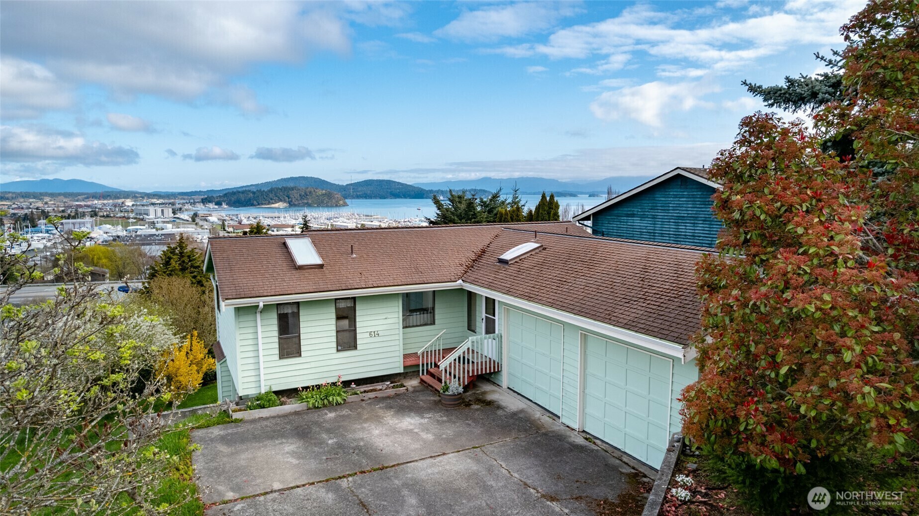 614  38th Street  Anacortes WA 98221 photo
