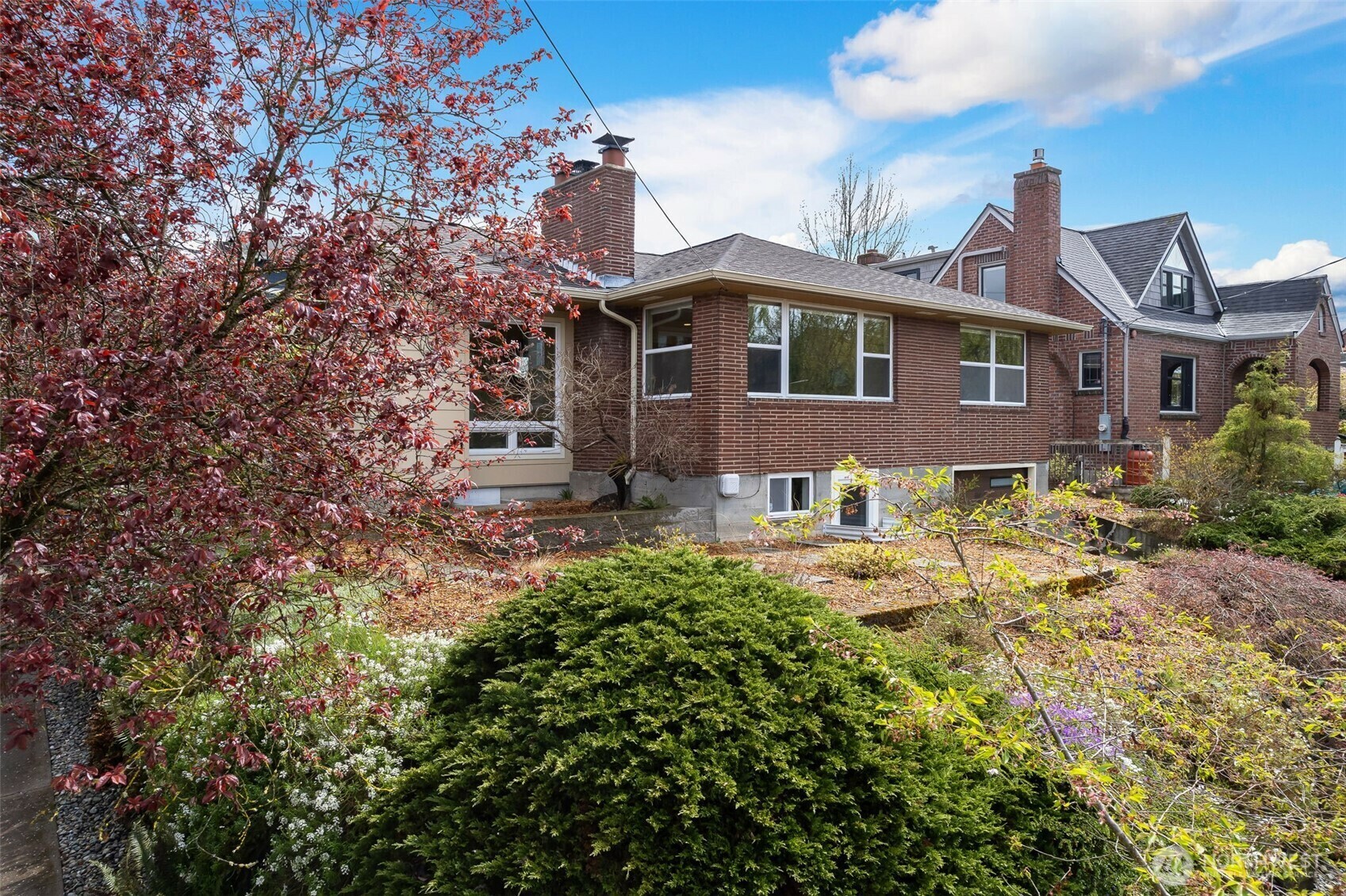 Property Photo: 103 N 75th Street WA 98103