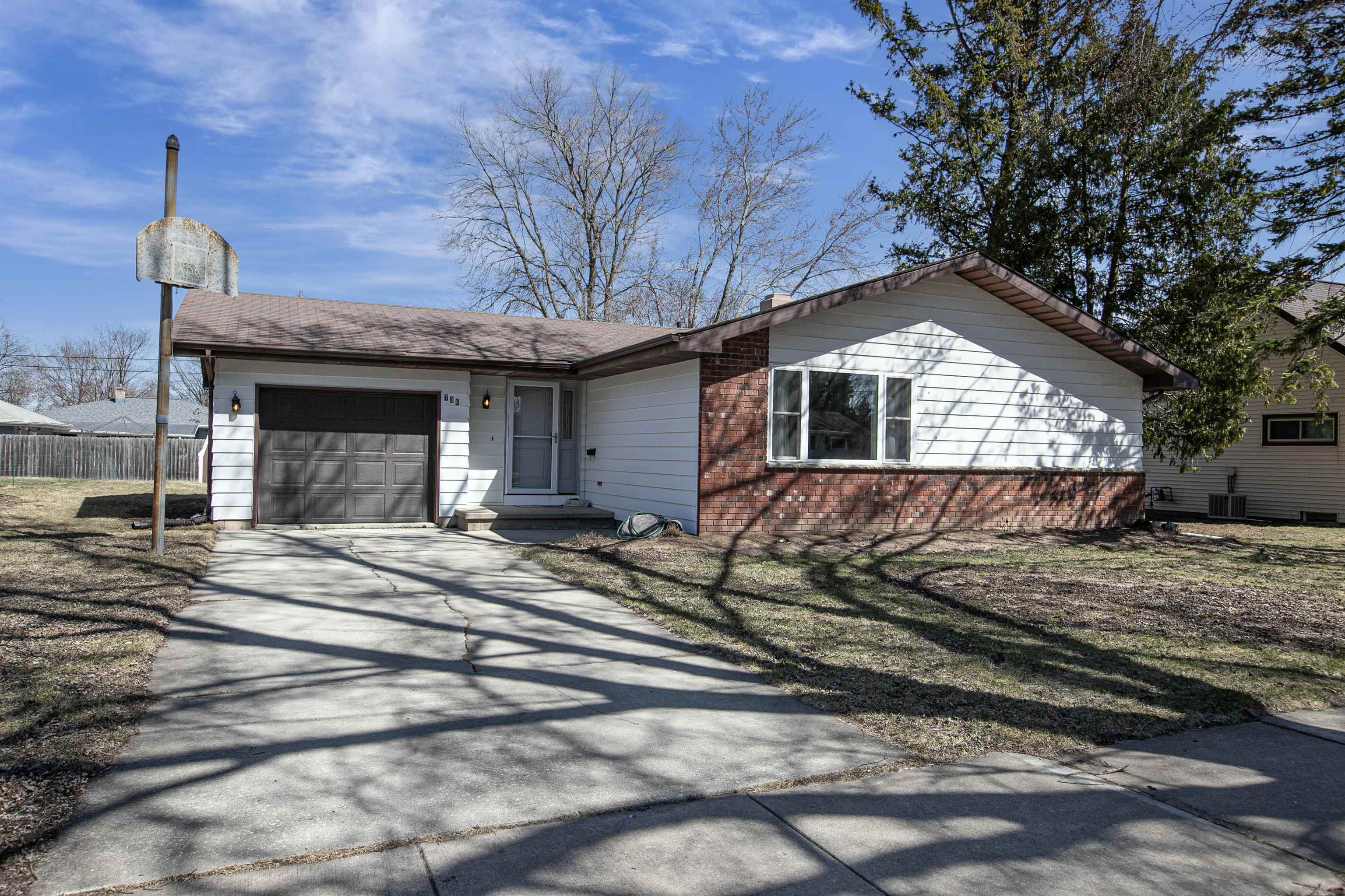 736 E Murray Avenue  Appleton WI 54915 photo