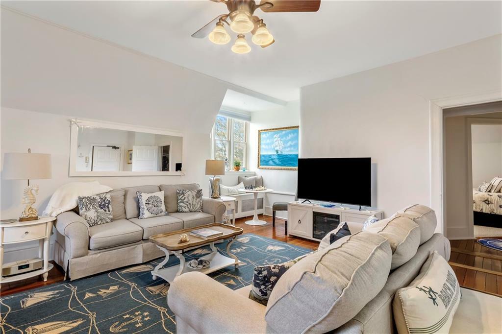 Property Photo: 434 Bellevue Avenue 3A RI 02840