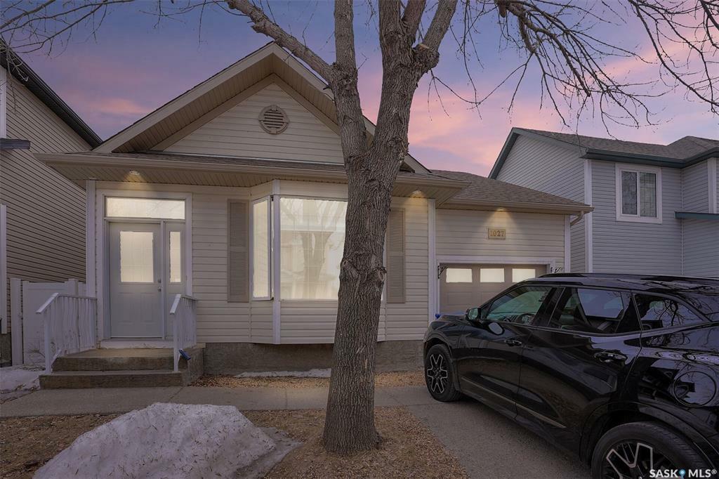 Photo de la propriété: 1027 Cypress Way N SK S4X 4R4