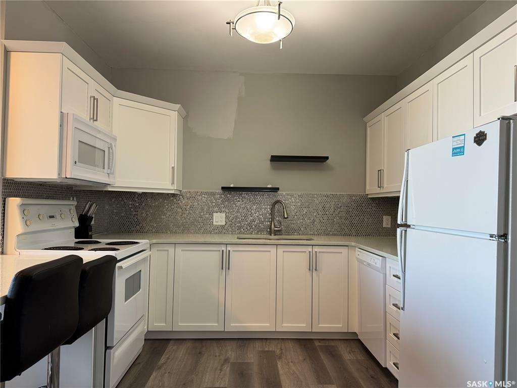Property Photo: 1867 Hamilton Street 1203 SK S4P 2C2