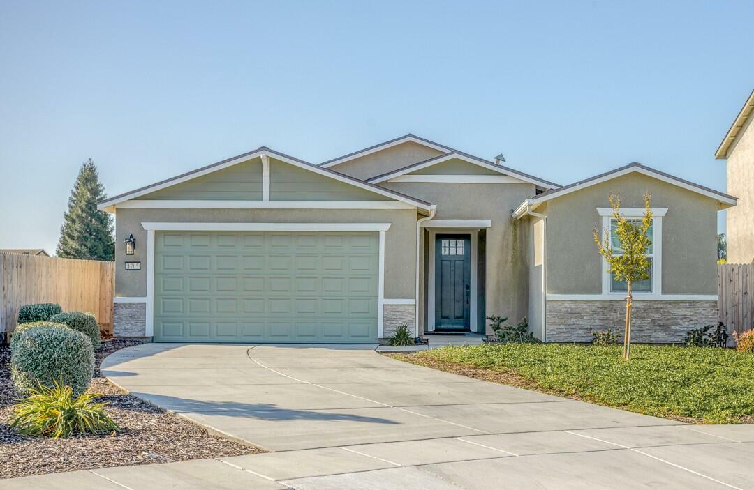 1705 E Mesa Court  Visalia CA 93292 photo