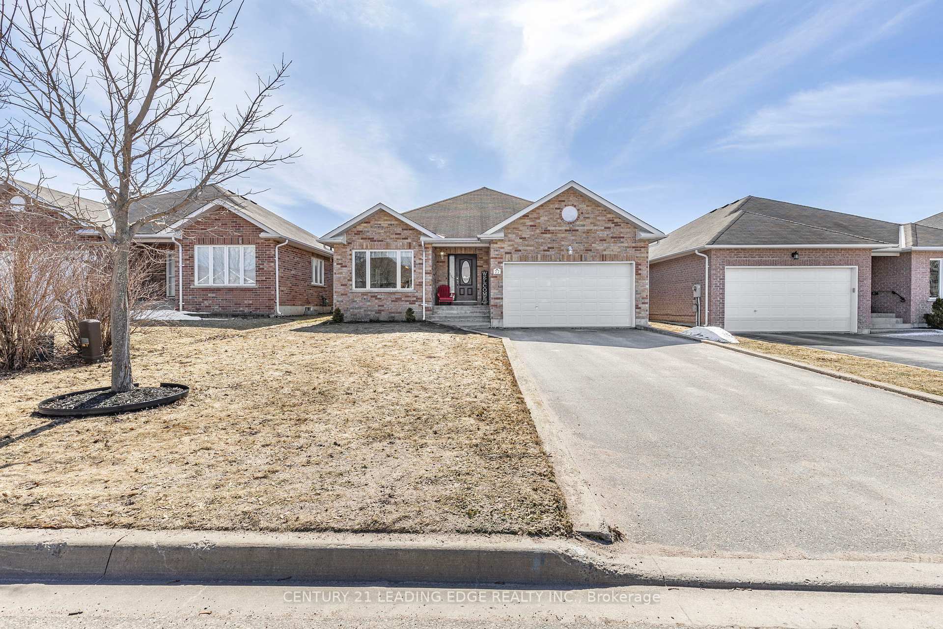Property Photo: 77 Maplewood Avenue ON L0K 1A0