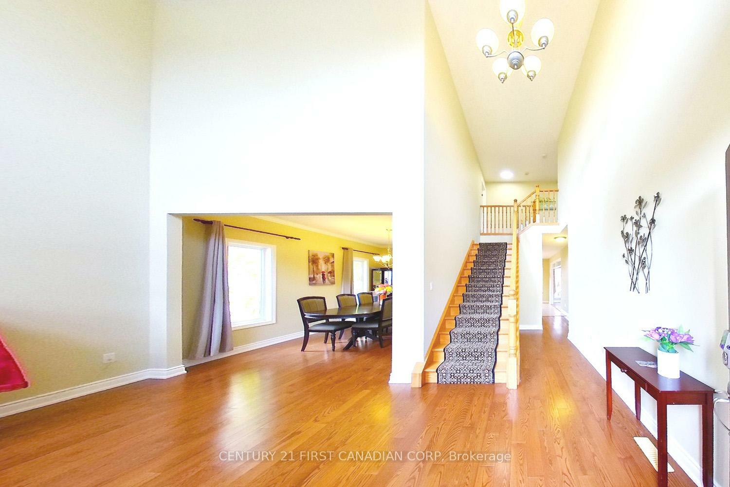 Property Photo: 448 Cottontail Crescent ON N5X 4N4