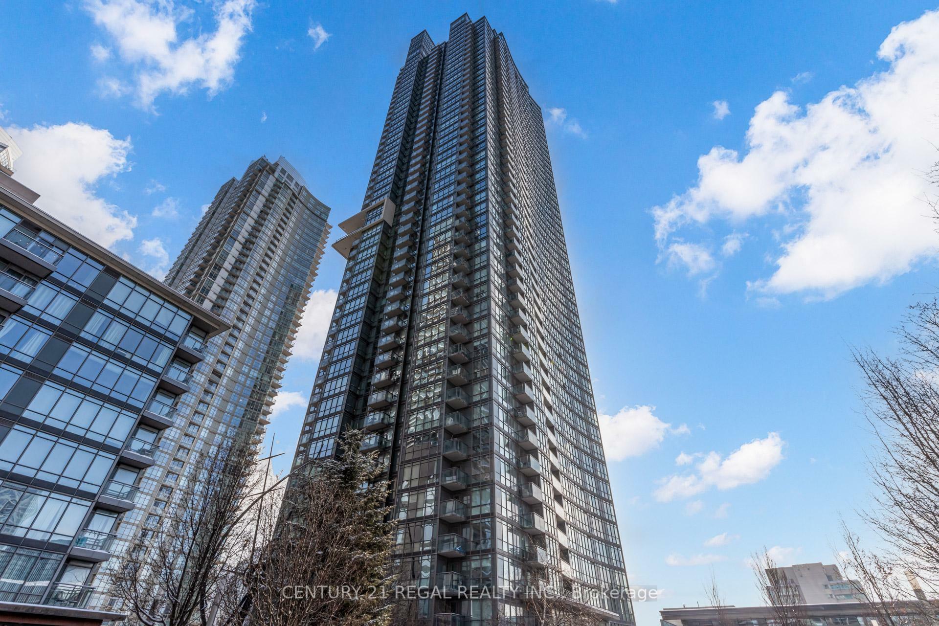 Property Photo: 11 Brunel Court 216 ON M5V 3Y3