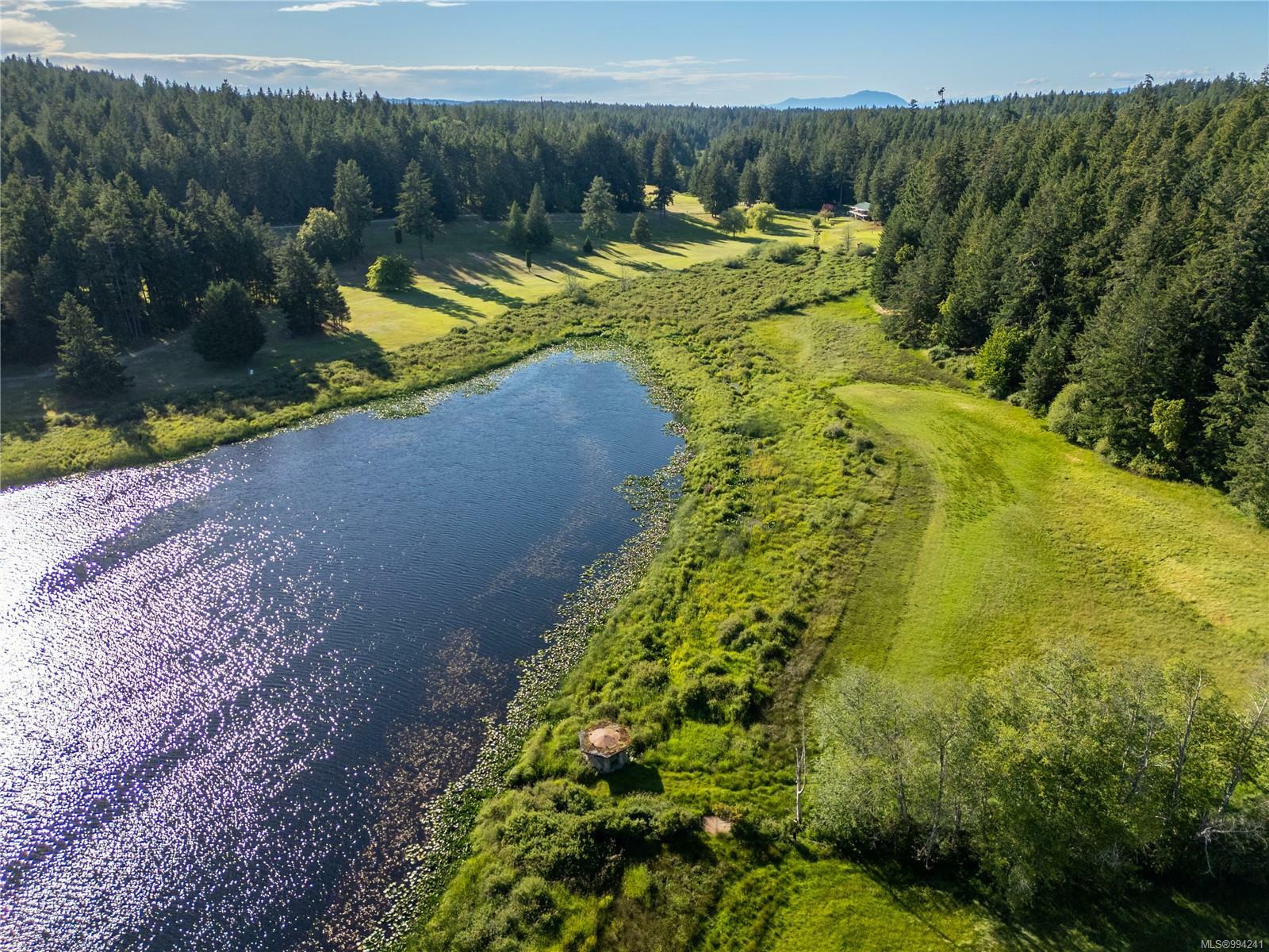 Property Photo: 909 South Rd BC V0R 1X0