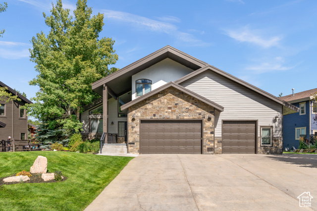 Property Photo:  872 Martingale Ln  UT 84098 