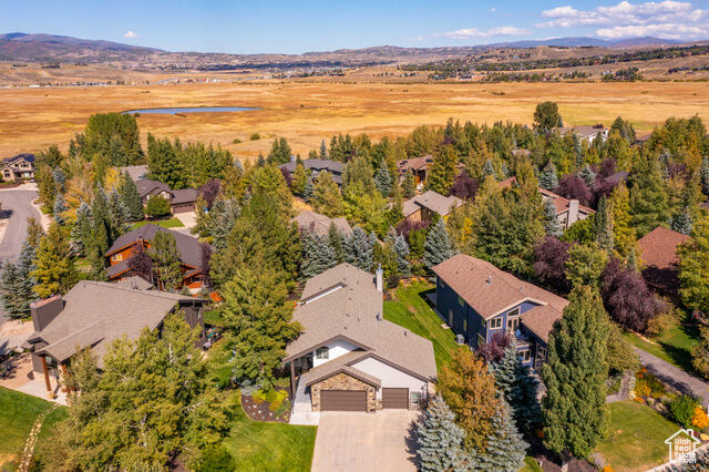 Property Photo:  872 Martingale Ln  UT 84098 