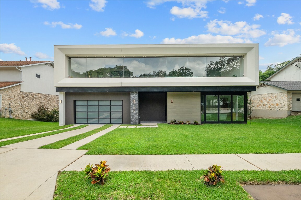 Property Photo: 3415 Rosefinch Trail TX 78746