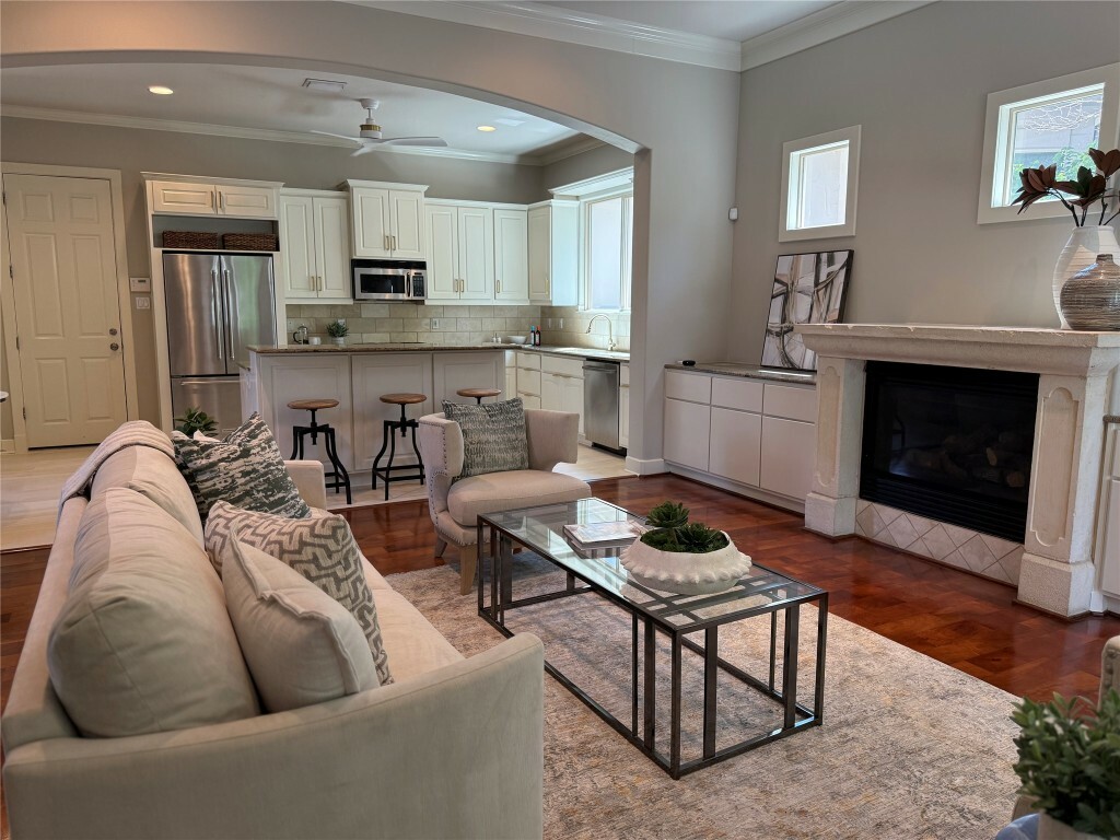 Property Photo: 2800 Waymaker Way 15 TX 78746