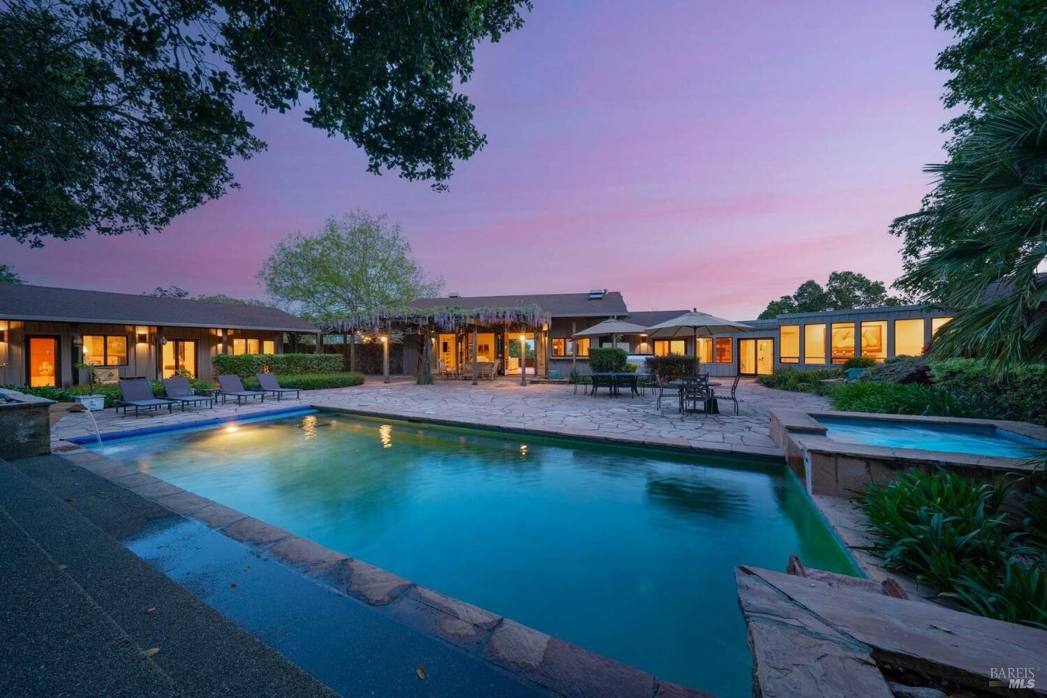 Property Photo:  1460 Lawndale Road  CA 95452 