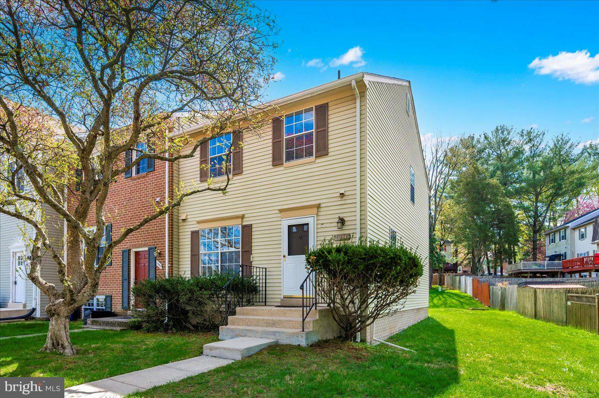 Property Photo: 1081 Copperstone Court MD 20852