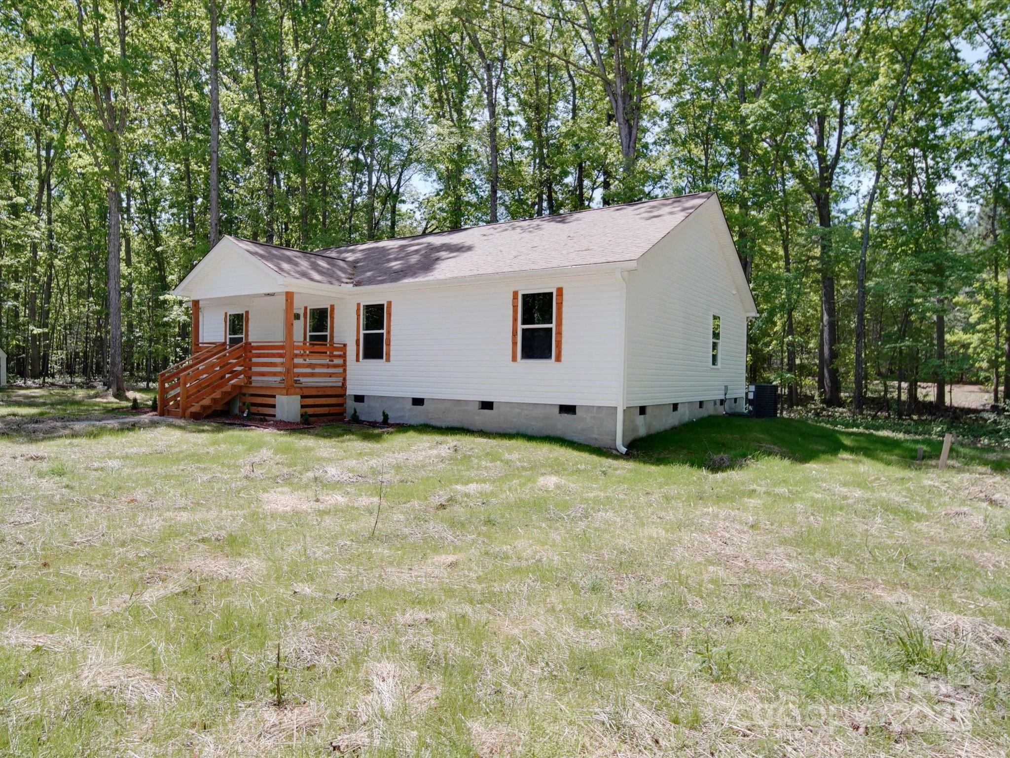 Property Photo: 1241 Pitts Road SC 29706
