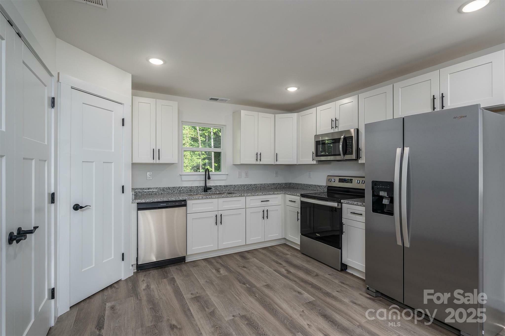 Property Photo: 1216-1218 12th Street NE NC 28601