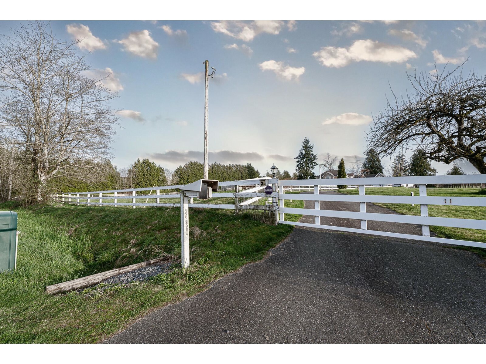 Property Photo: 24920 30 BC V4W 1X9