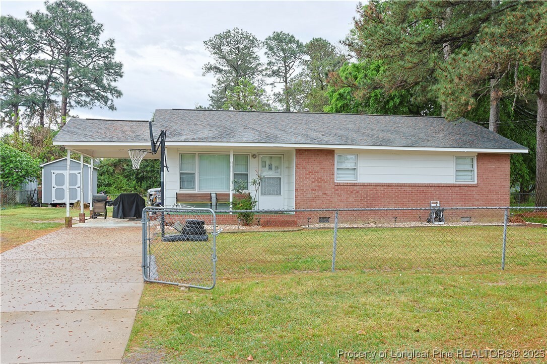 Property Photo: 4109 Knollwood Drive NC 28304