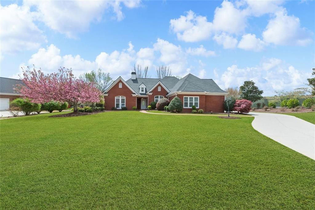Property Photo: 617 Gold Buillon Drive W GA 30534