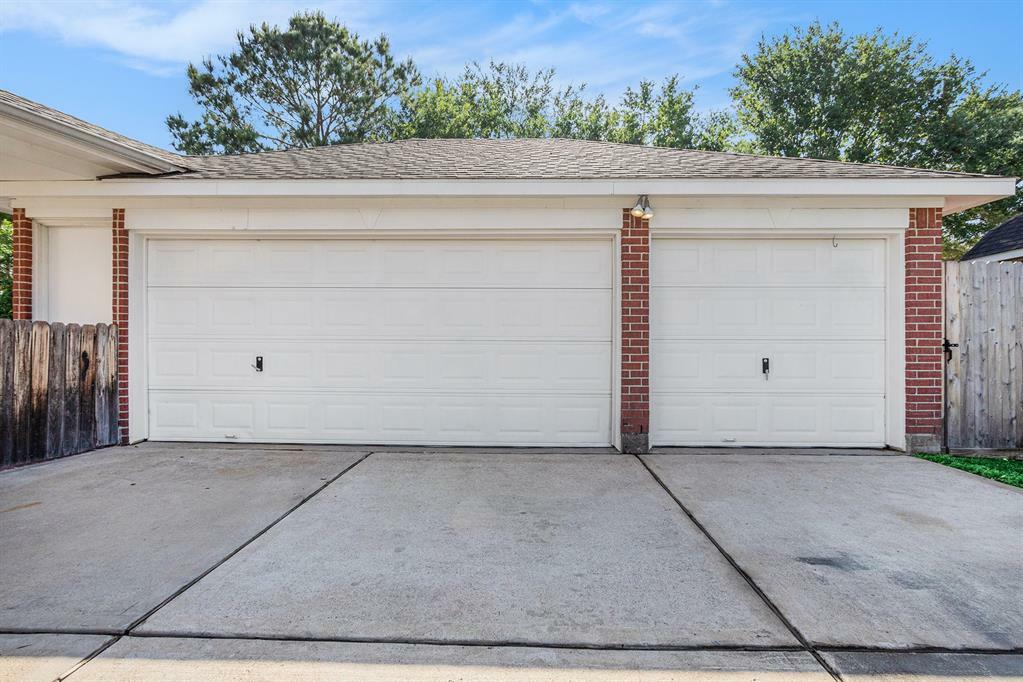 Property Photo: 16618 S Swirling Cloud Court TX 77433