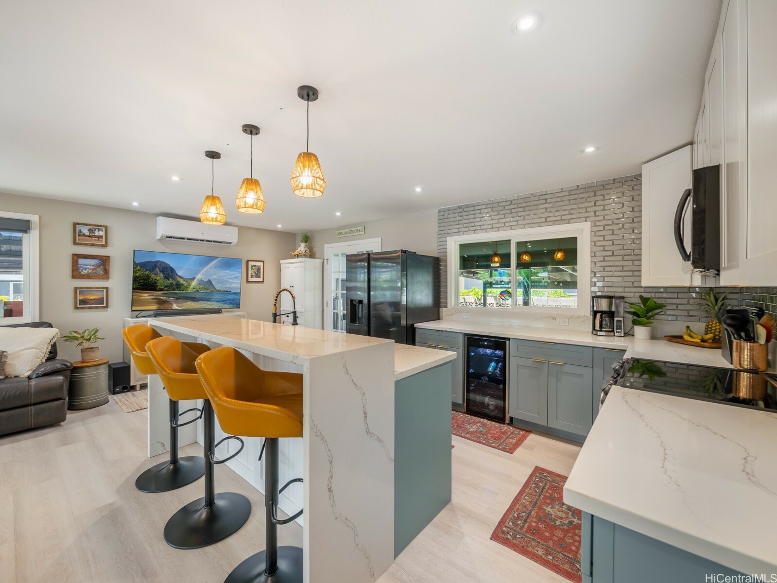 Property Photo: 252 Kihapai Street A HI 96734