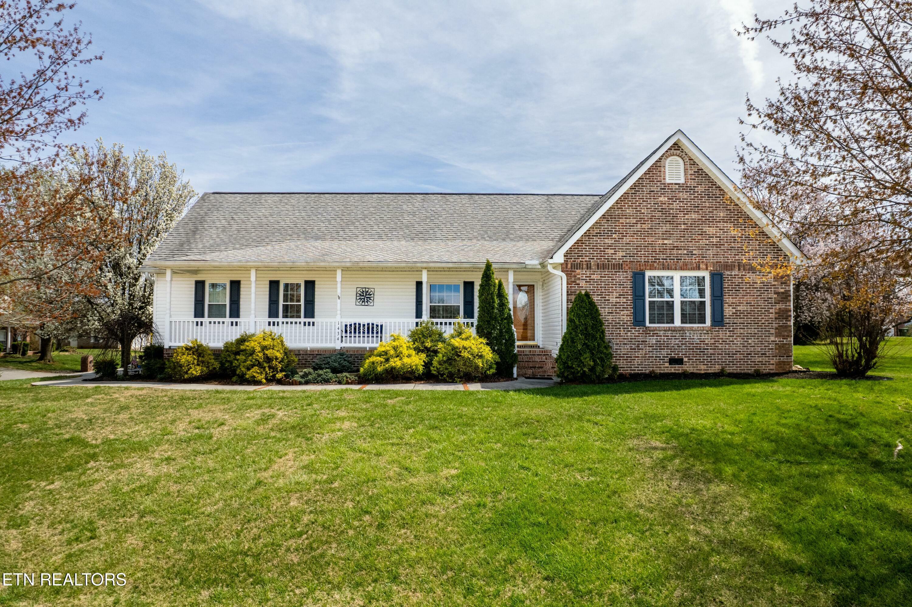 1434 Crestridge Drive  Maryville TN 37804 photo